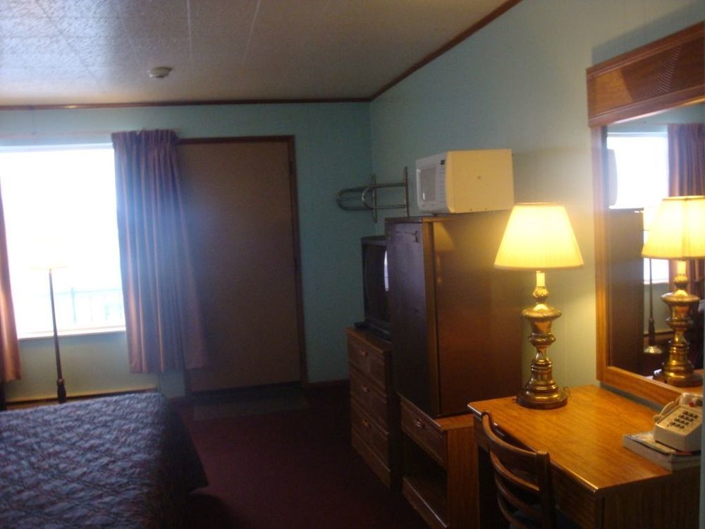 Currys Motel By Oyo Saginaw Mi الغرفة الصورة